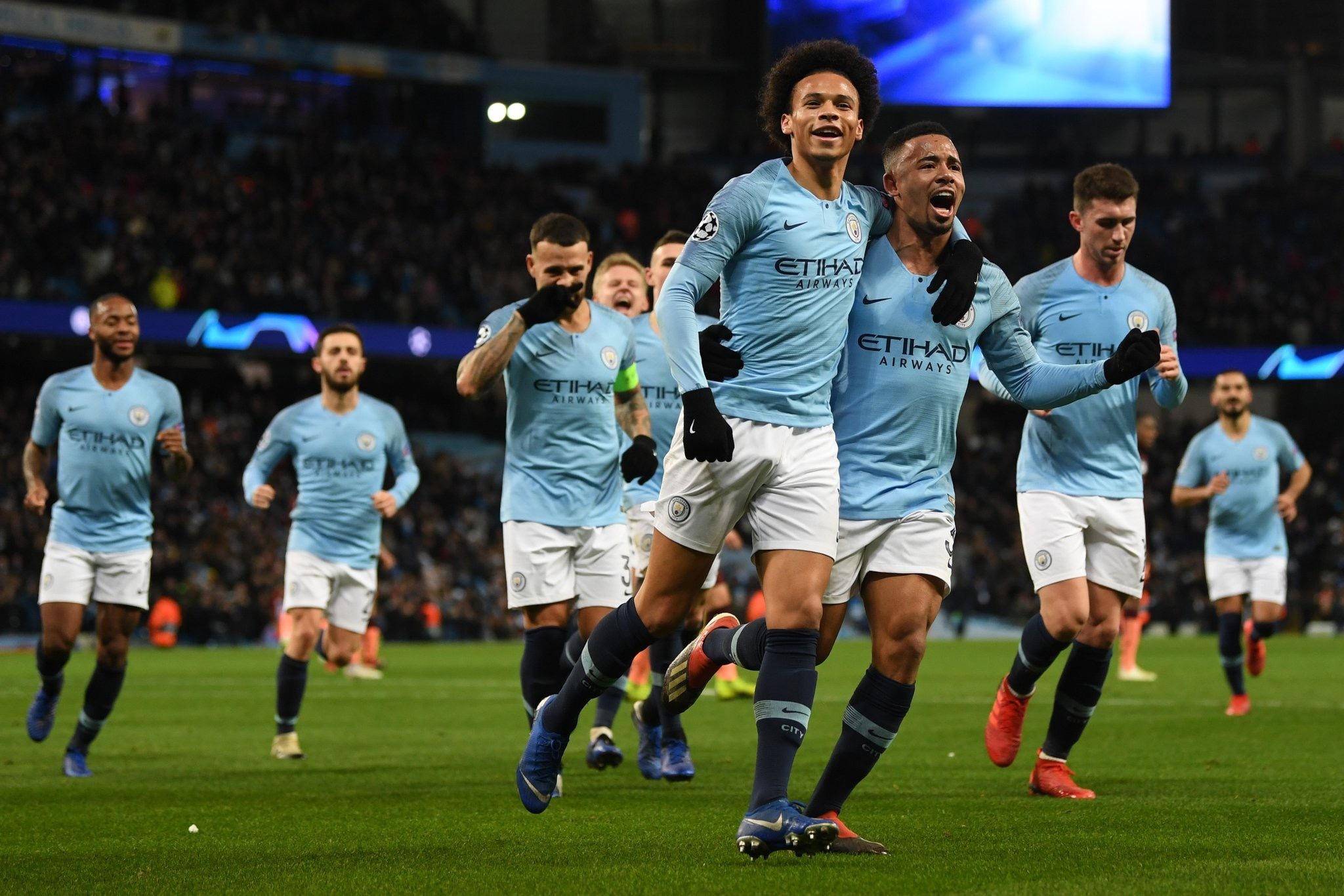 表现更加成 表现更加成